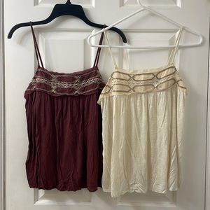 American Eagle tanks set of 2 (size small)